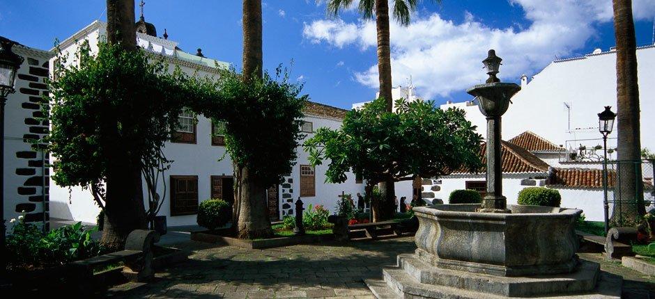 centro histórico y plaza en Los Llanos de Aridane en La Palma