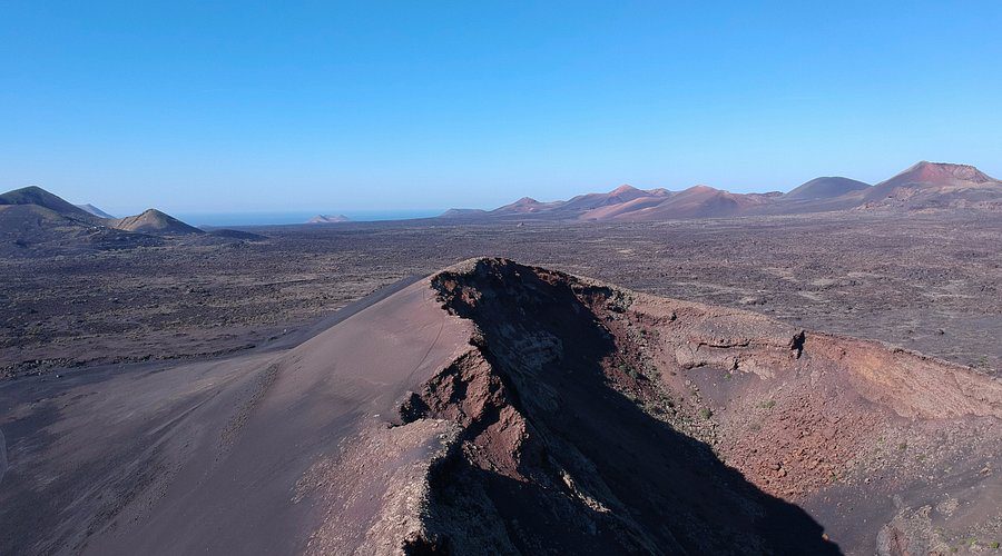 Sendero volcán del Cuervo
